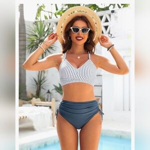 Blooming Jelly BNWT   CROSSED /tie Back Bikini Top - Striped M